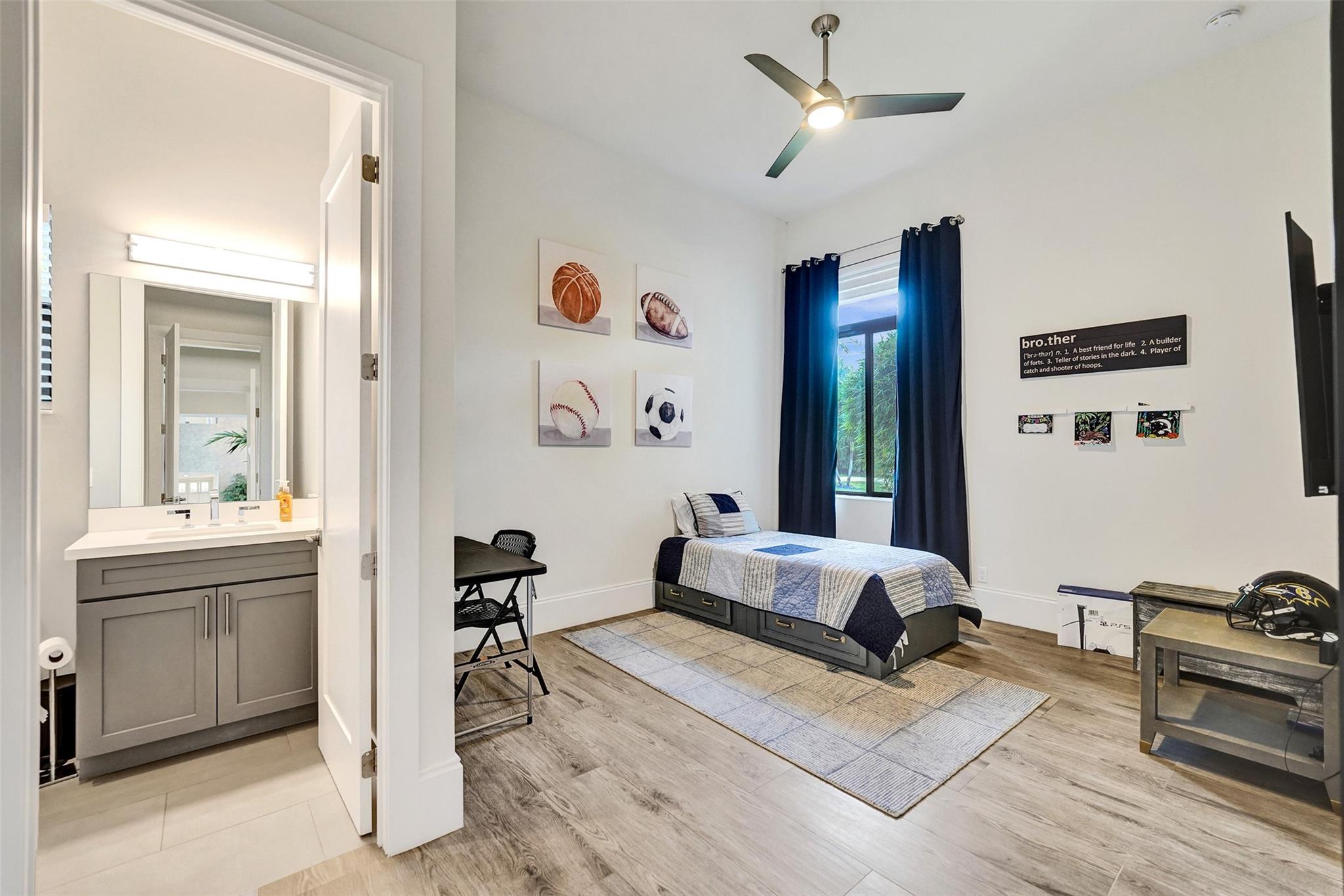 Paragon Estates - Residential Lease