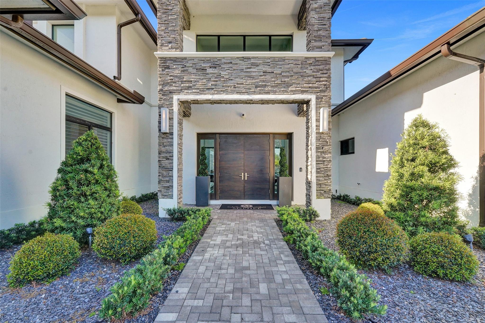 Paragon Estates - Residential Lease