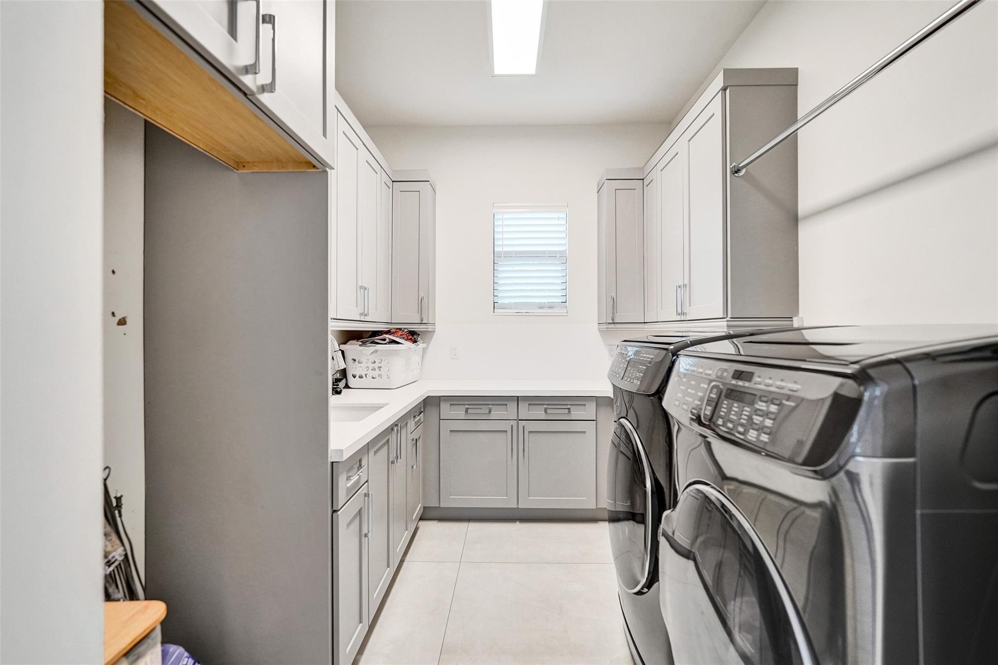 Paragon Estates - Residential Lease