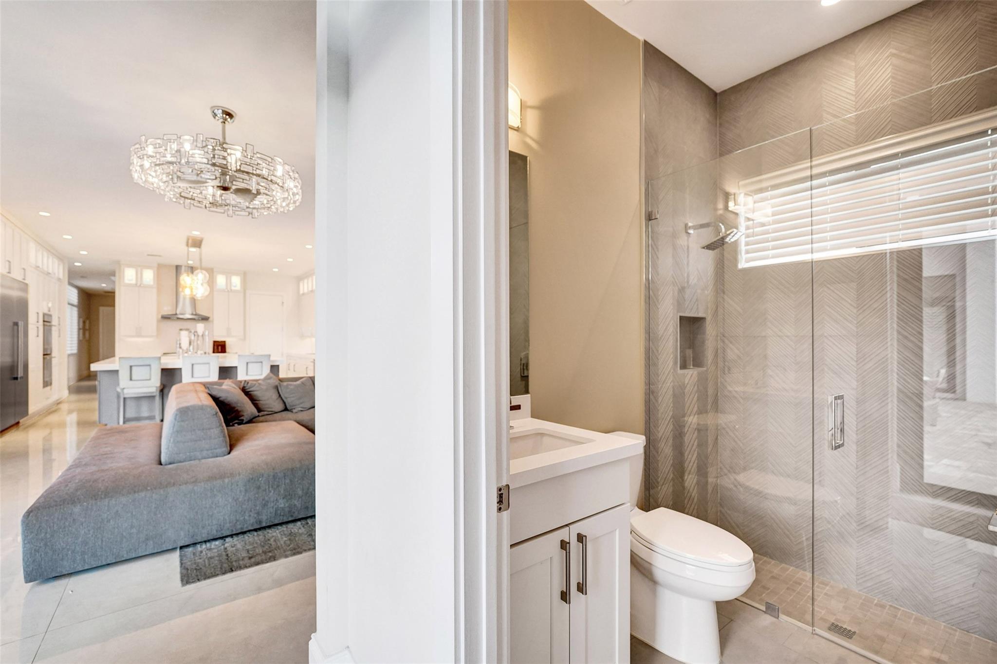 Paragon Estates - Residential Lease