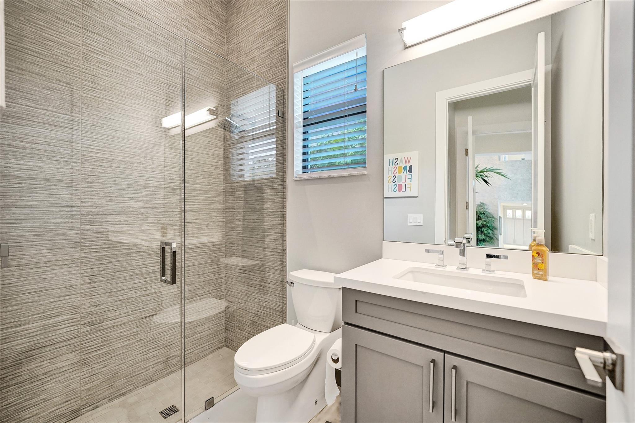 Paragon Estates - Residential Lease
