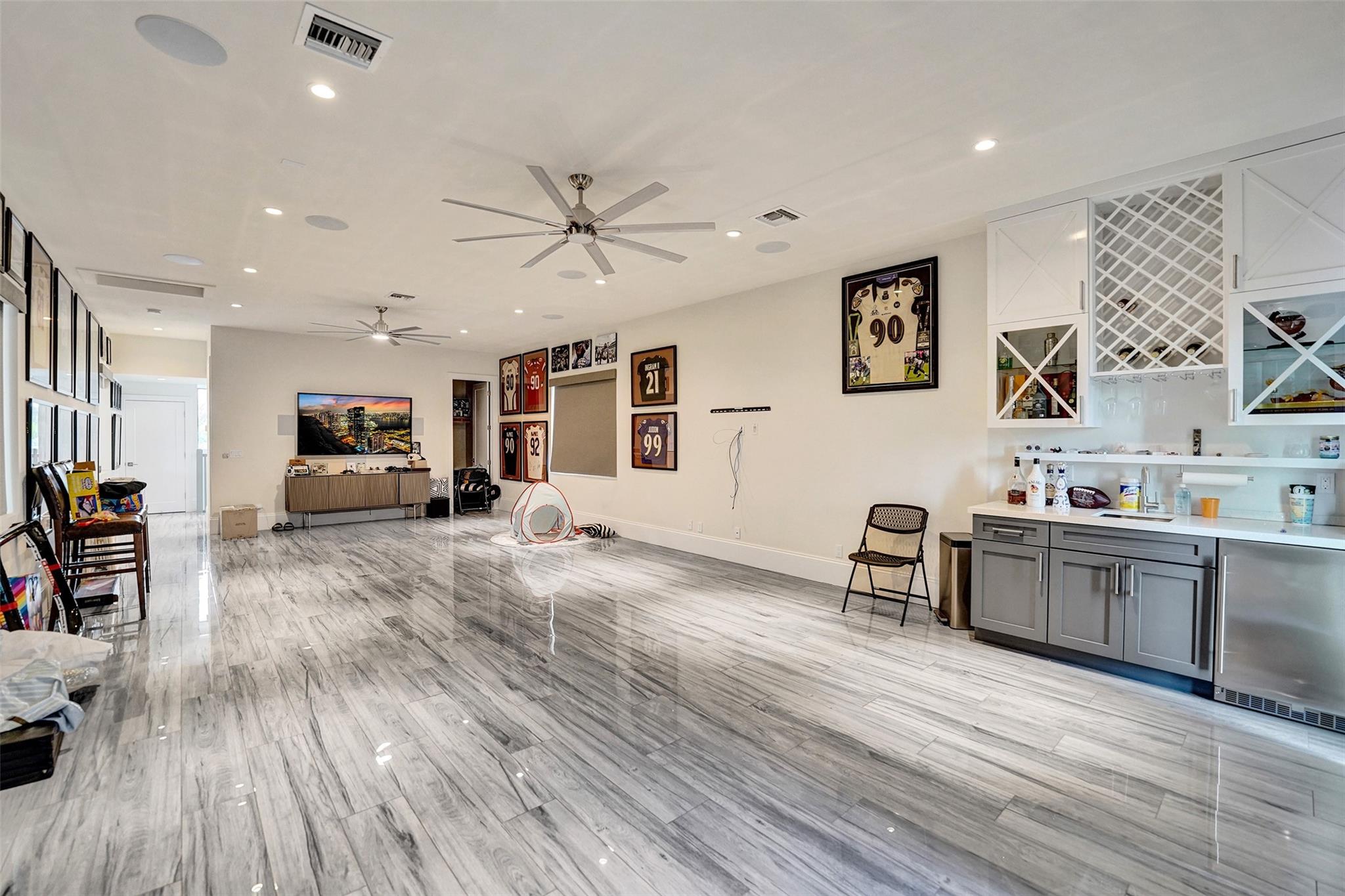 Paragon Estates - Residential Lease
