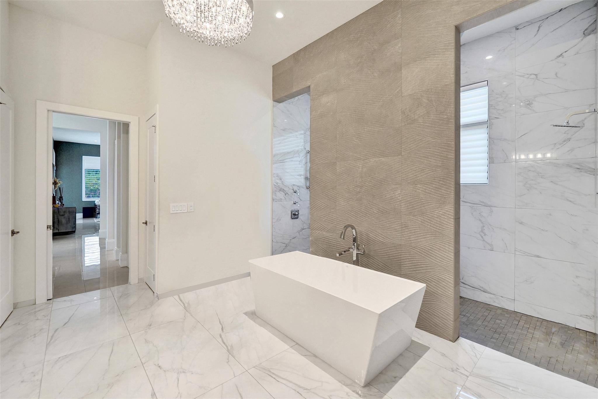 Paragon Estates - Residential Lease