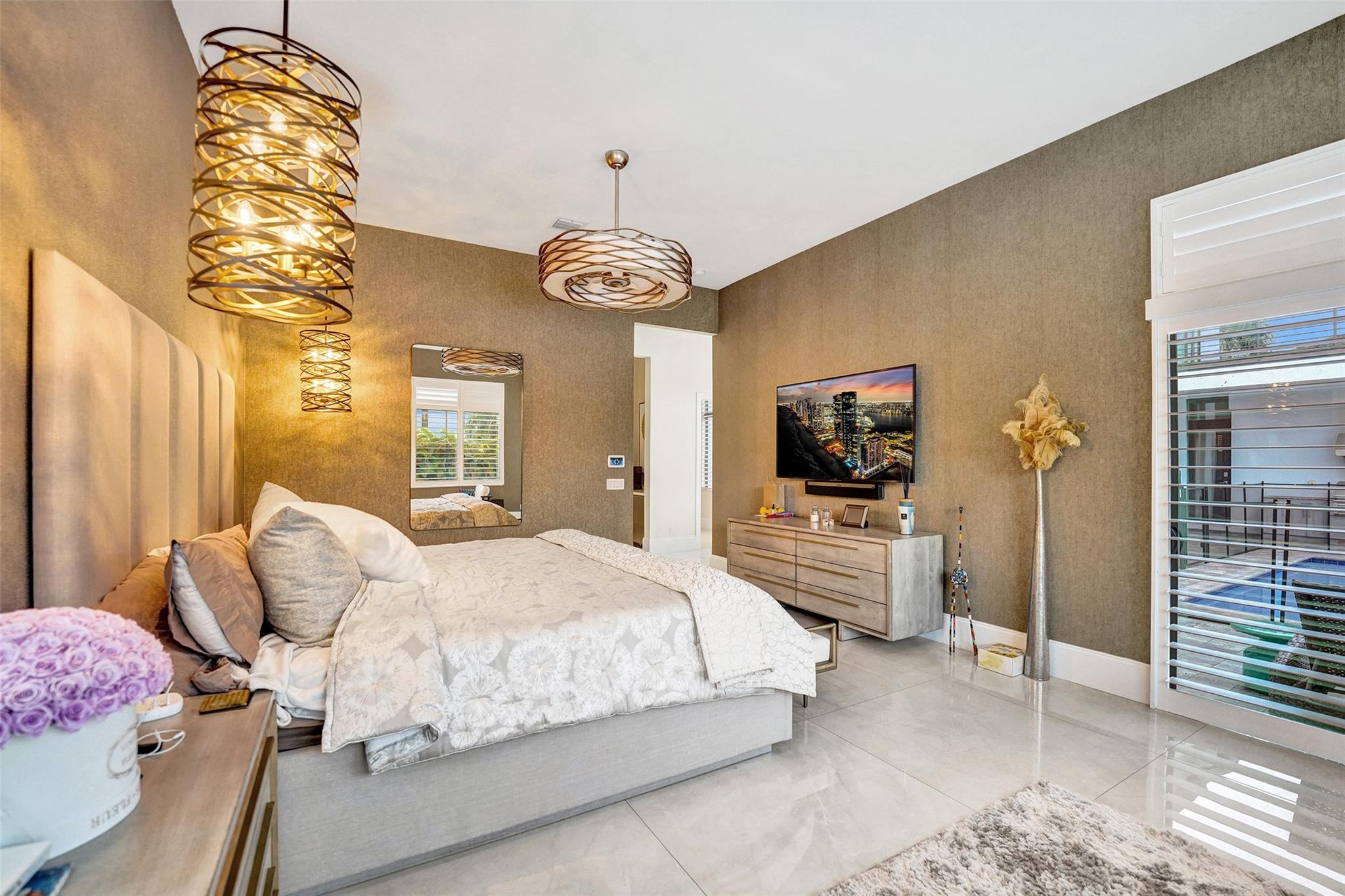 Paragon Estates - Residential Lease