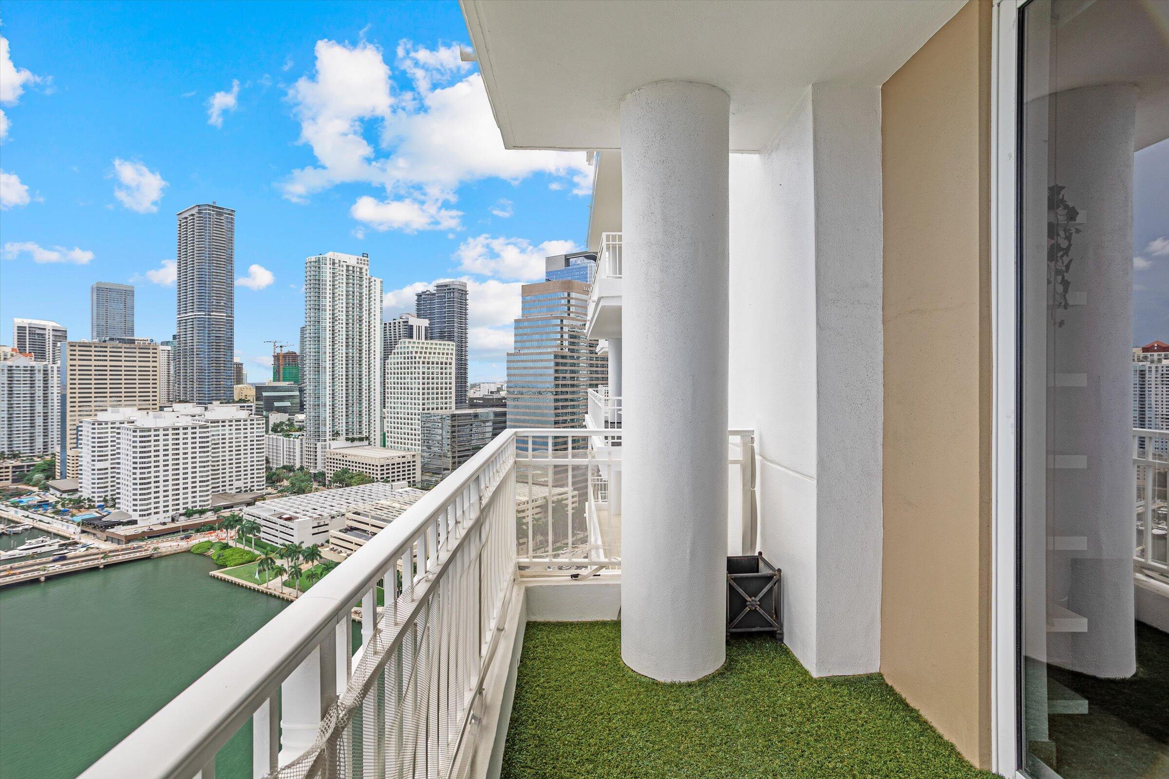 COURTS BRICKELL KEY CONDO - Residential Lease