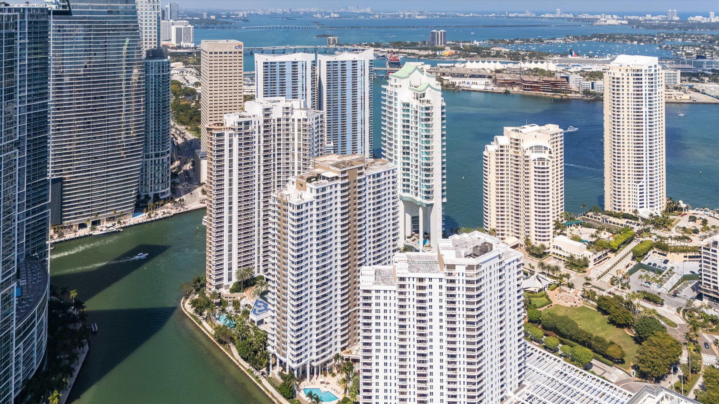COURTS BRICKELL KEY CONDO - Residential Lease