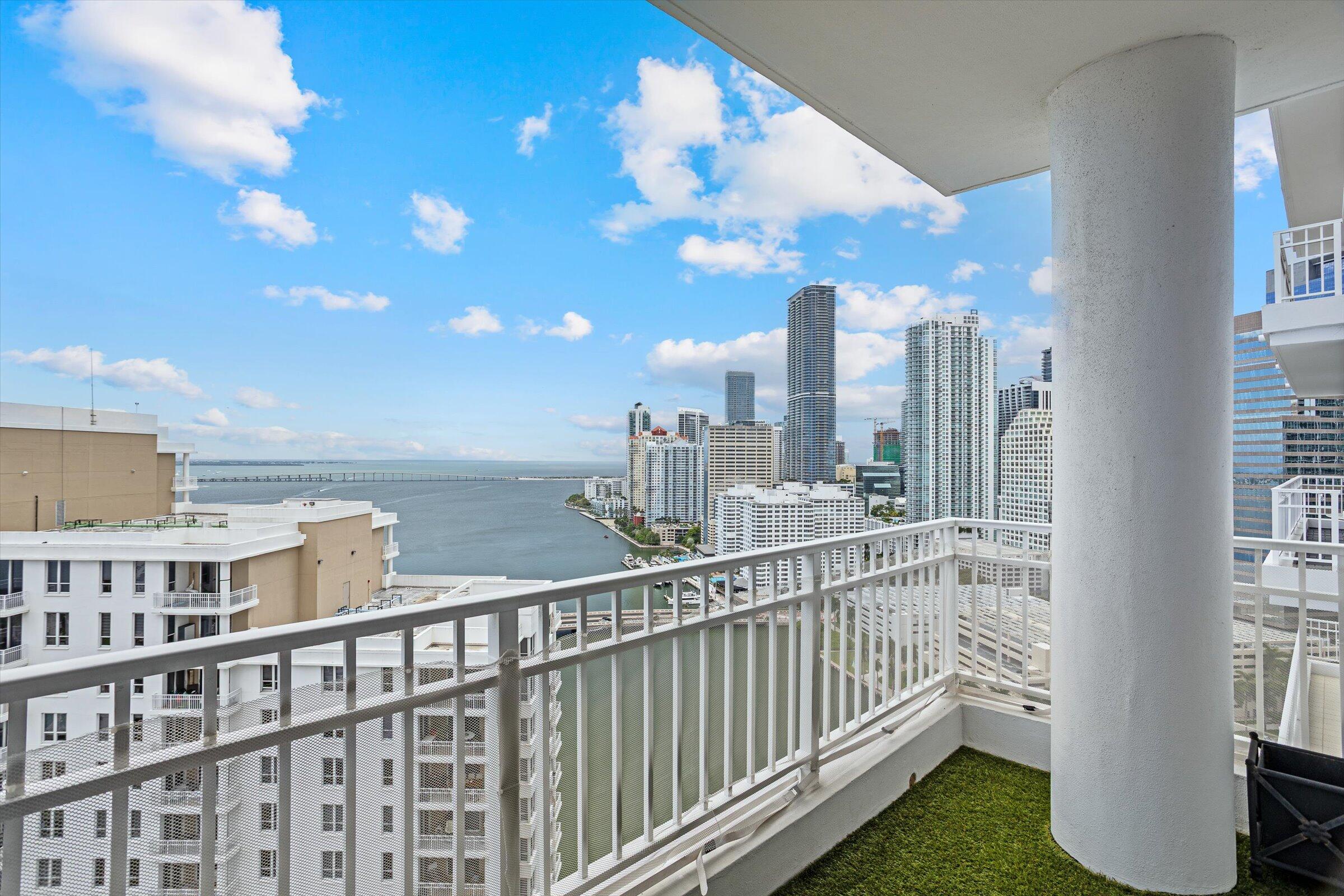 COURTS BRICKELL KEY CONDO - Residential Lease