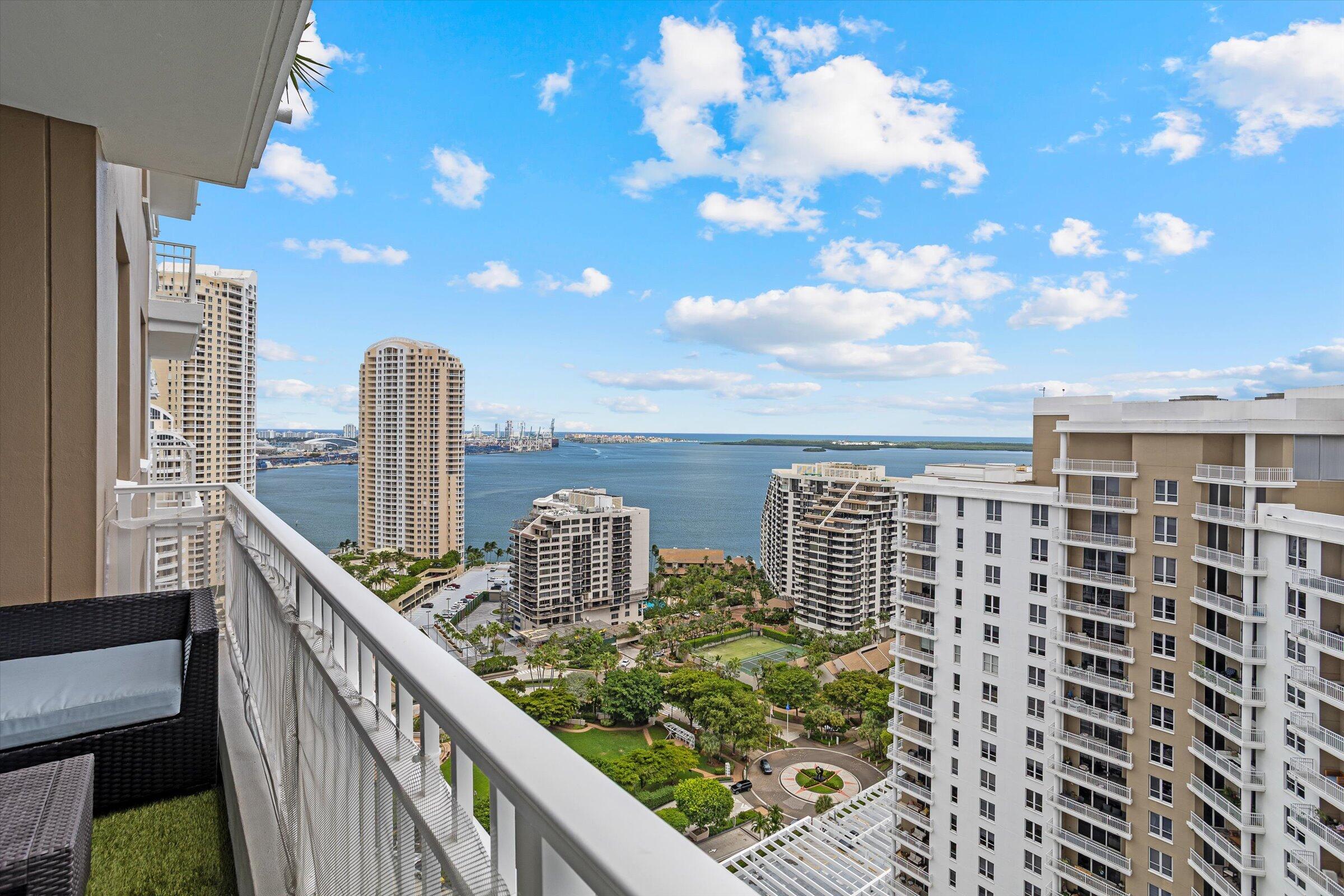 COURTS BRICKELL KEY CONDO - Residential Lease