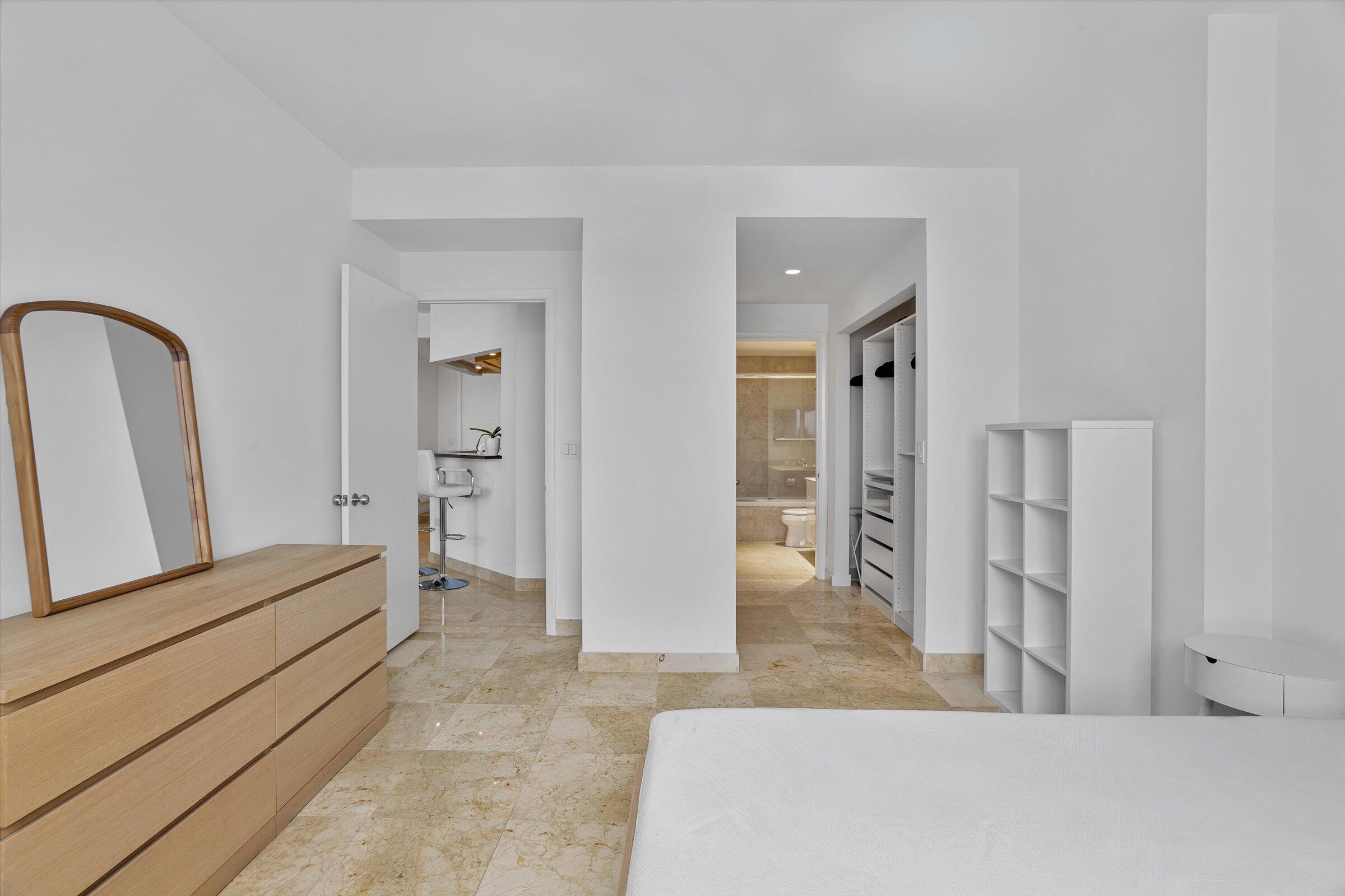 COURTS BRICKELL KEY CONDO - Residential Lease