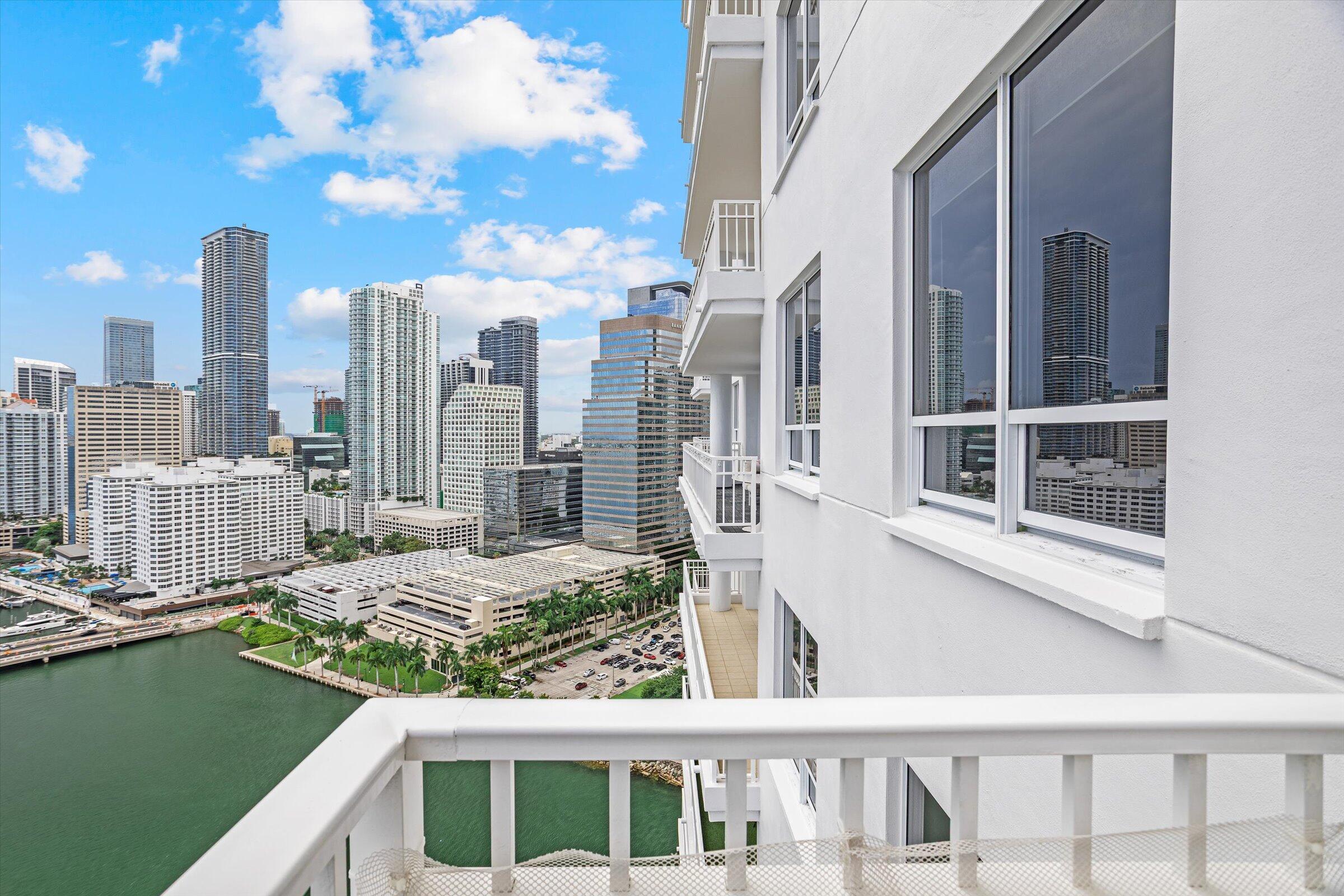 COURTS BRICKELL KEY CONDO - Residential Lease