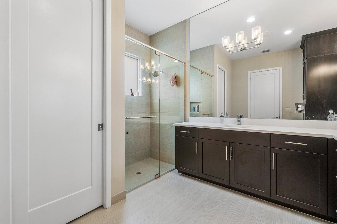 DAKOTA - Residential Lease