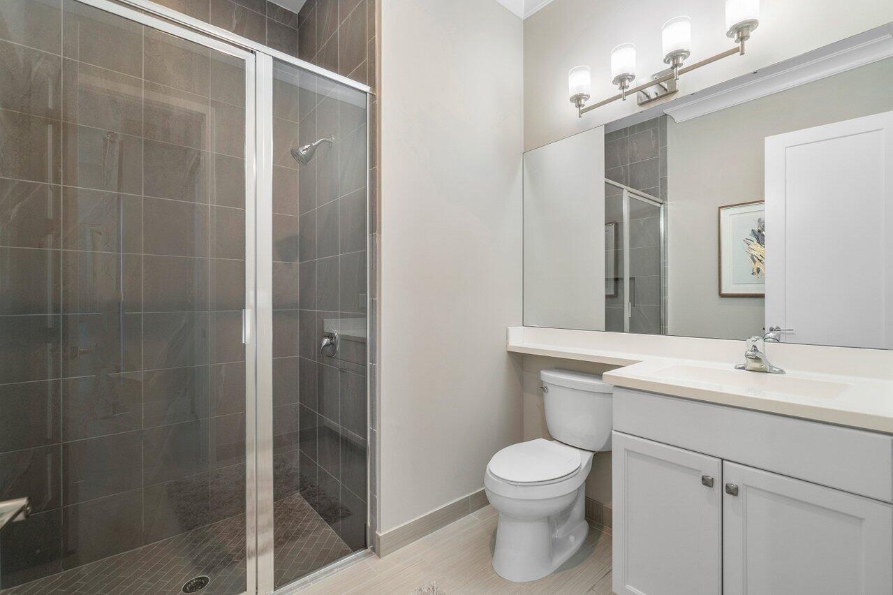 DAKOTA - Residential Lease