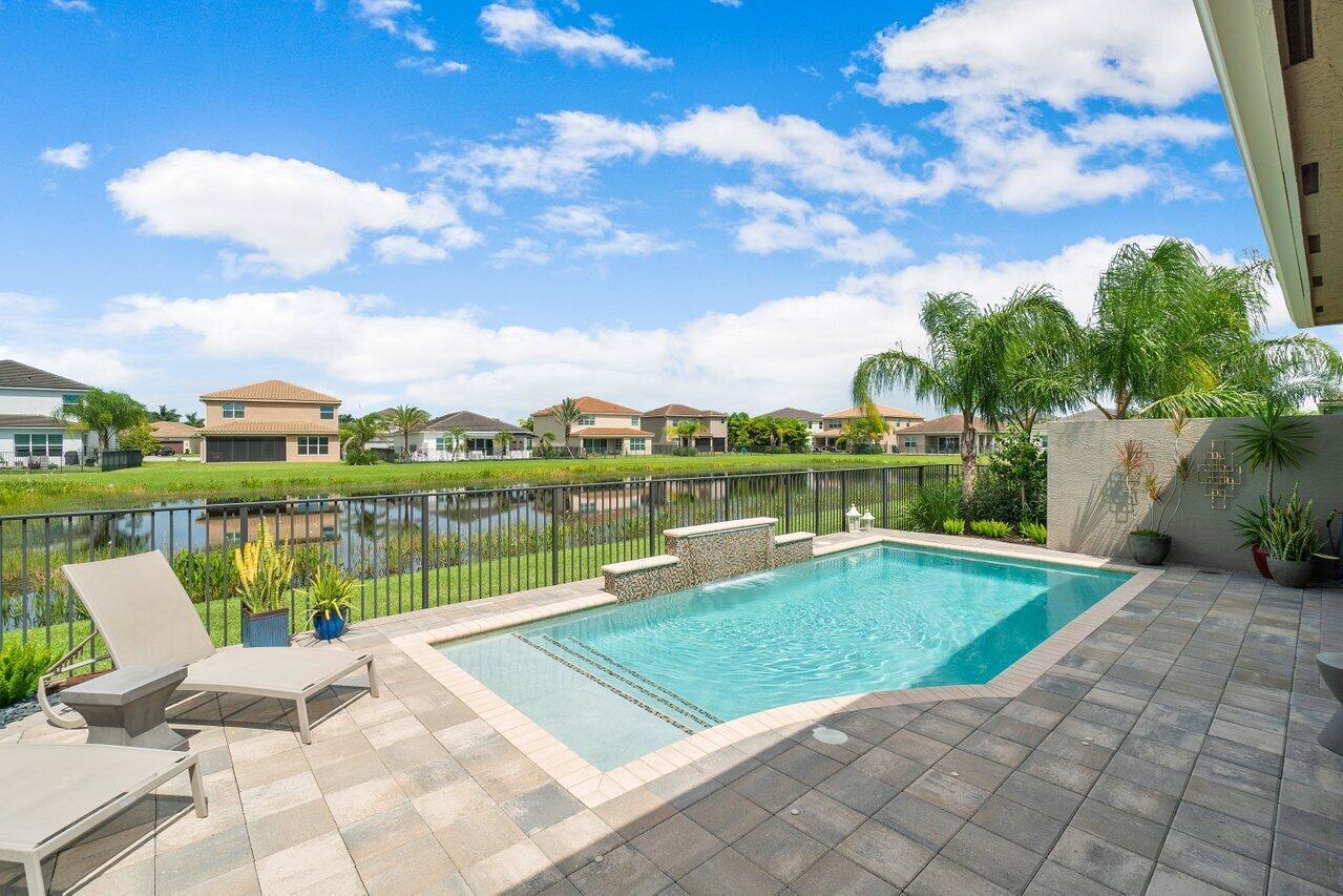 DAKOTA - Residential Lease