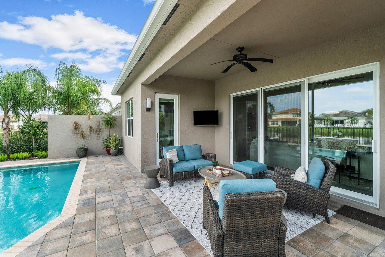 DAKOTA - Residential Lease