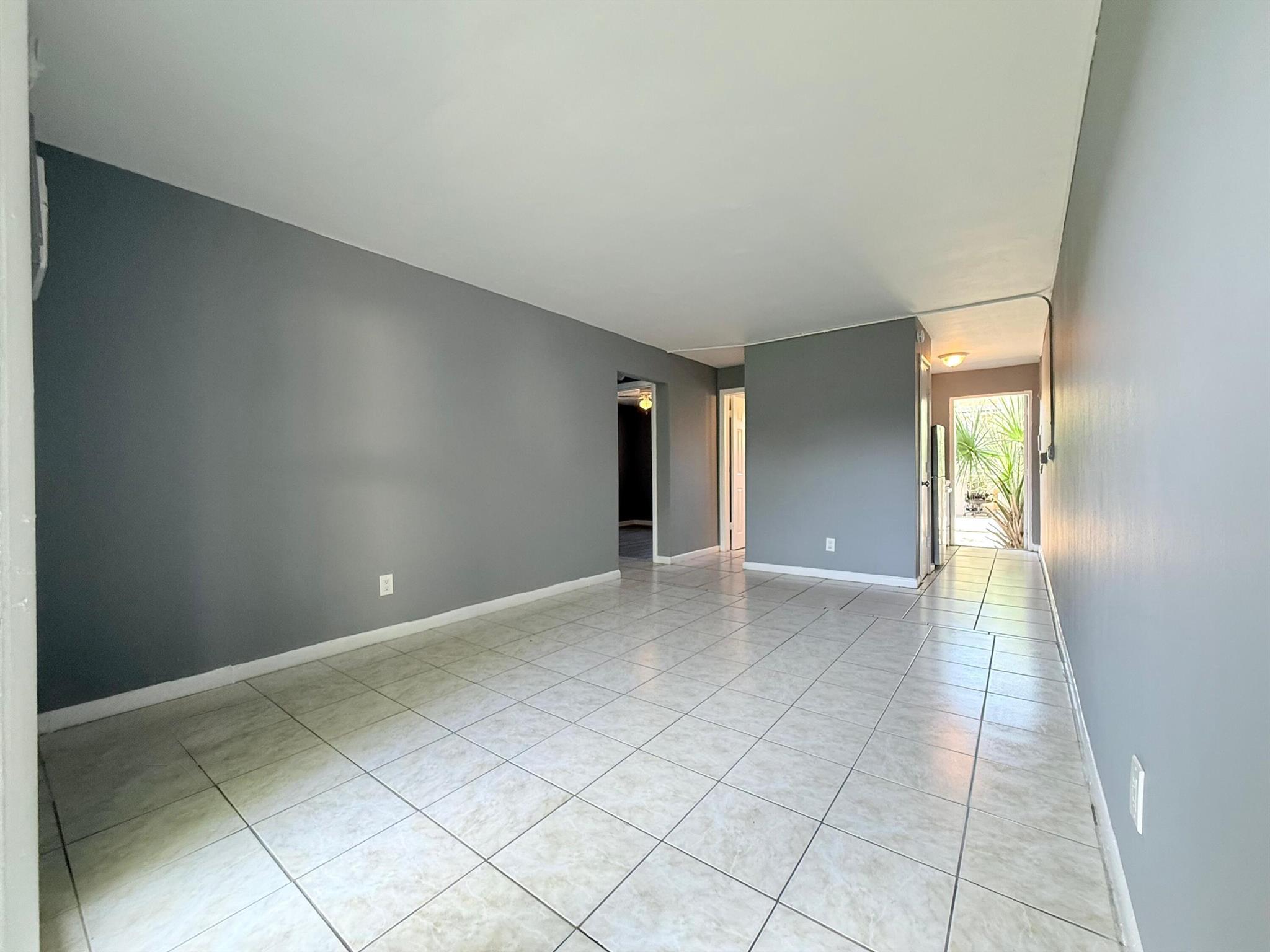 CLOWS - Residential Lease