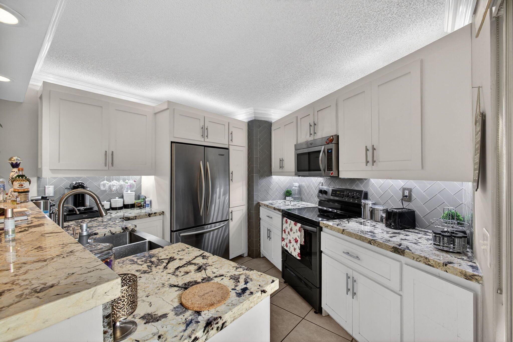 BOCA RIO NORTH - Residential Lease