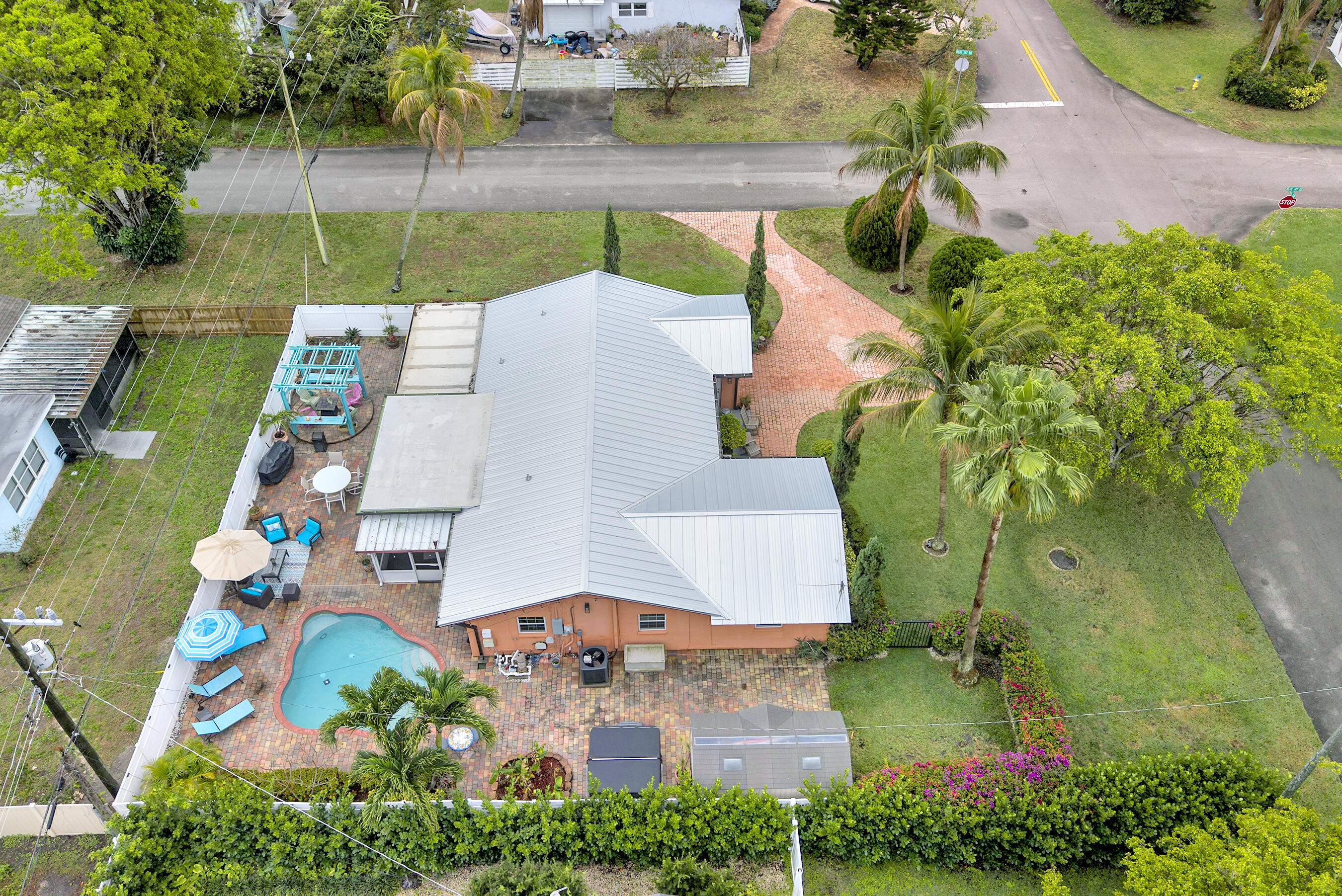 TROPIC PALMS 2 - Residential Lease