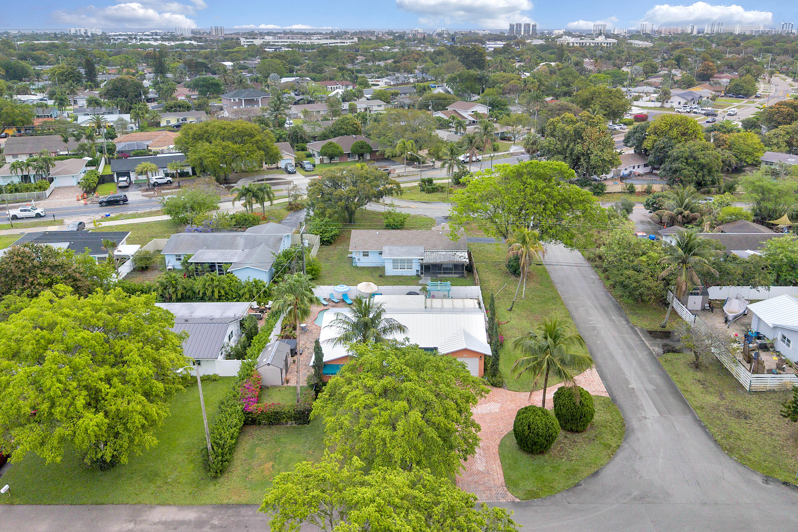 TROPIC PALMS 2 - Residential Lease