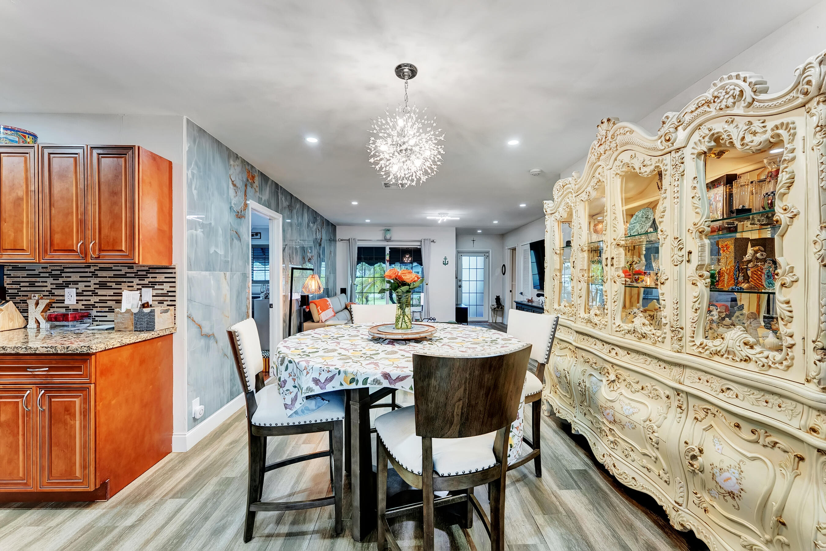 TROPIC PALMS 2 - Residential Lease