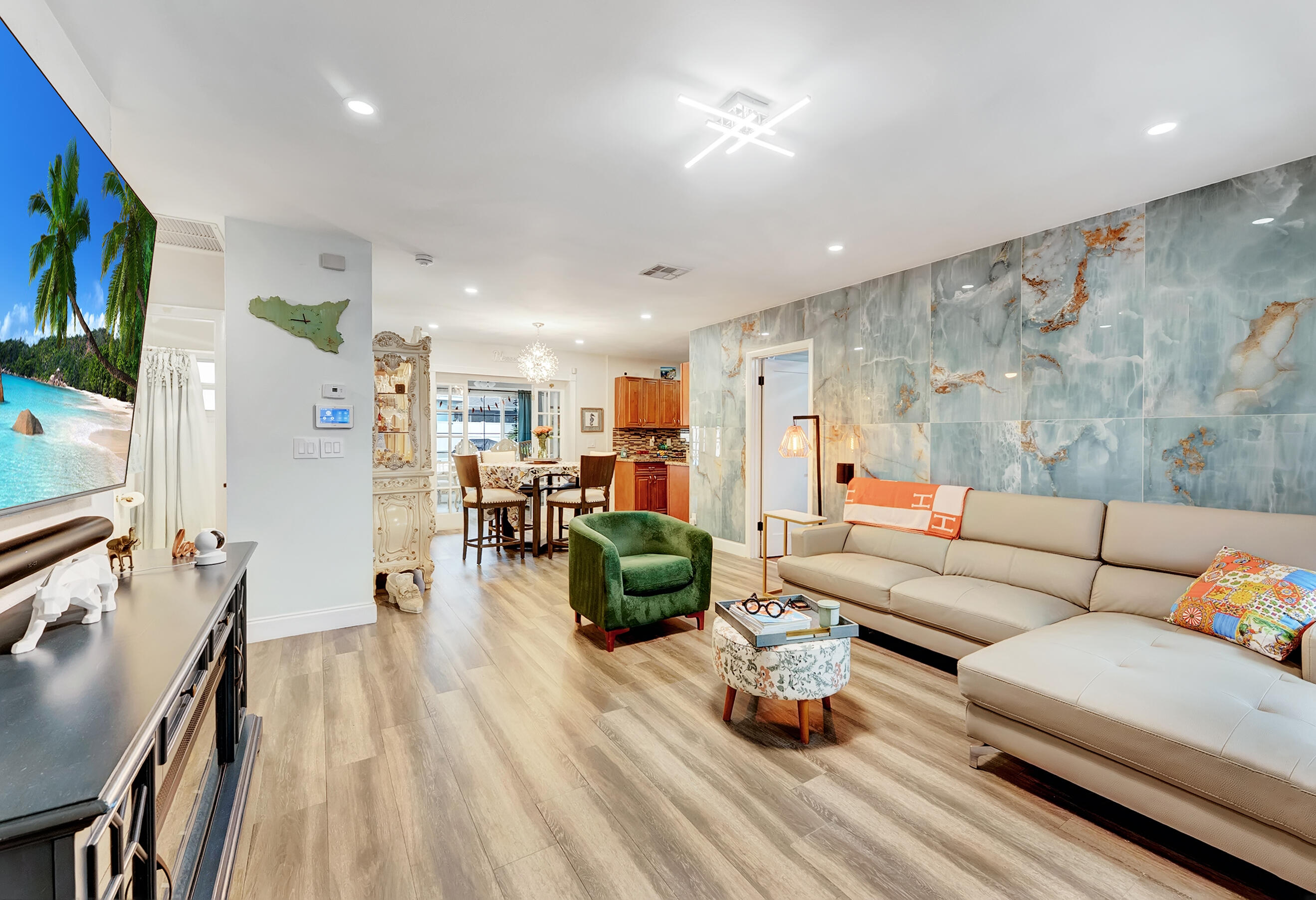 TROPIC PALMS 2 - Residential Lease