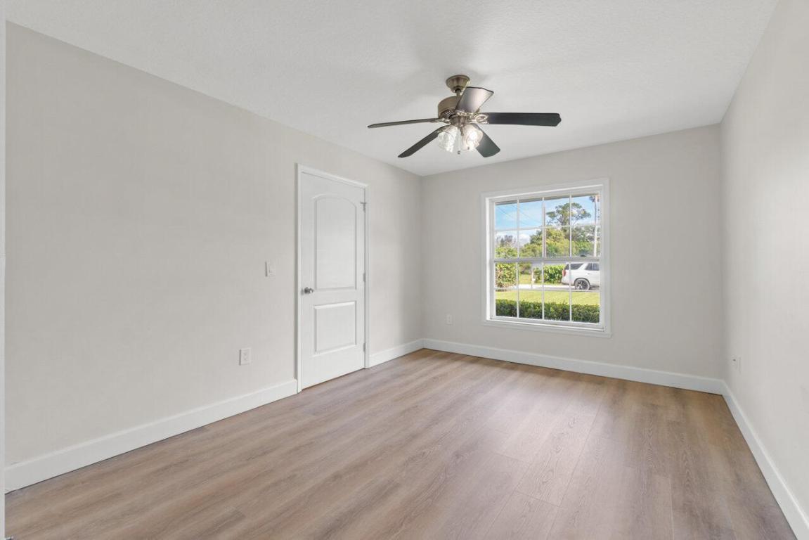 LOXAHATCHEE GROVES - Residential