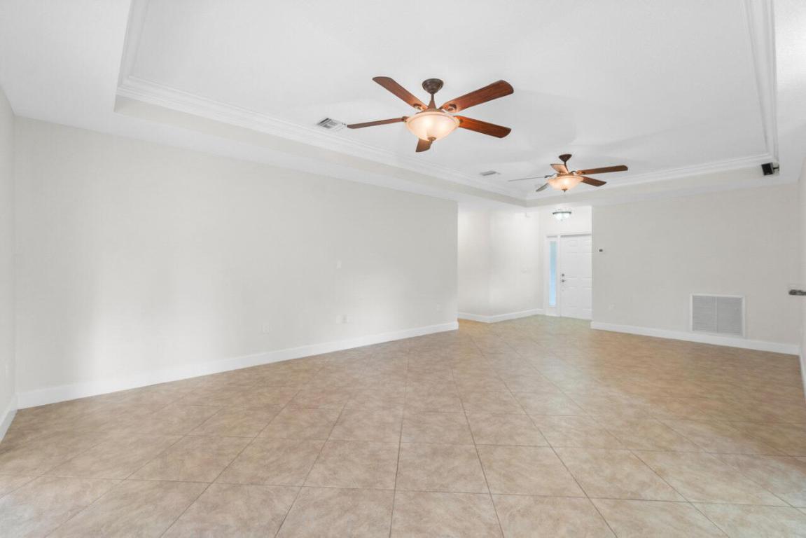 LOXAHATCHEE GROVES - Residential