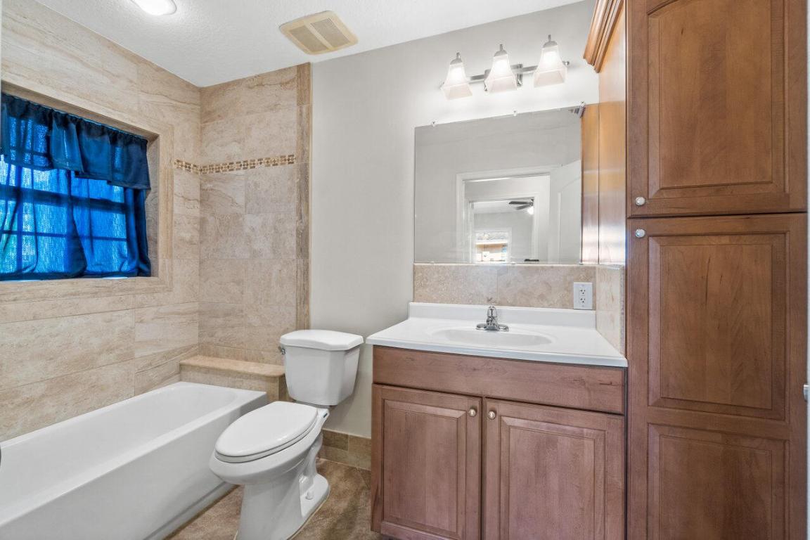 LOXAHATCHEE GROVES - Residential