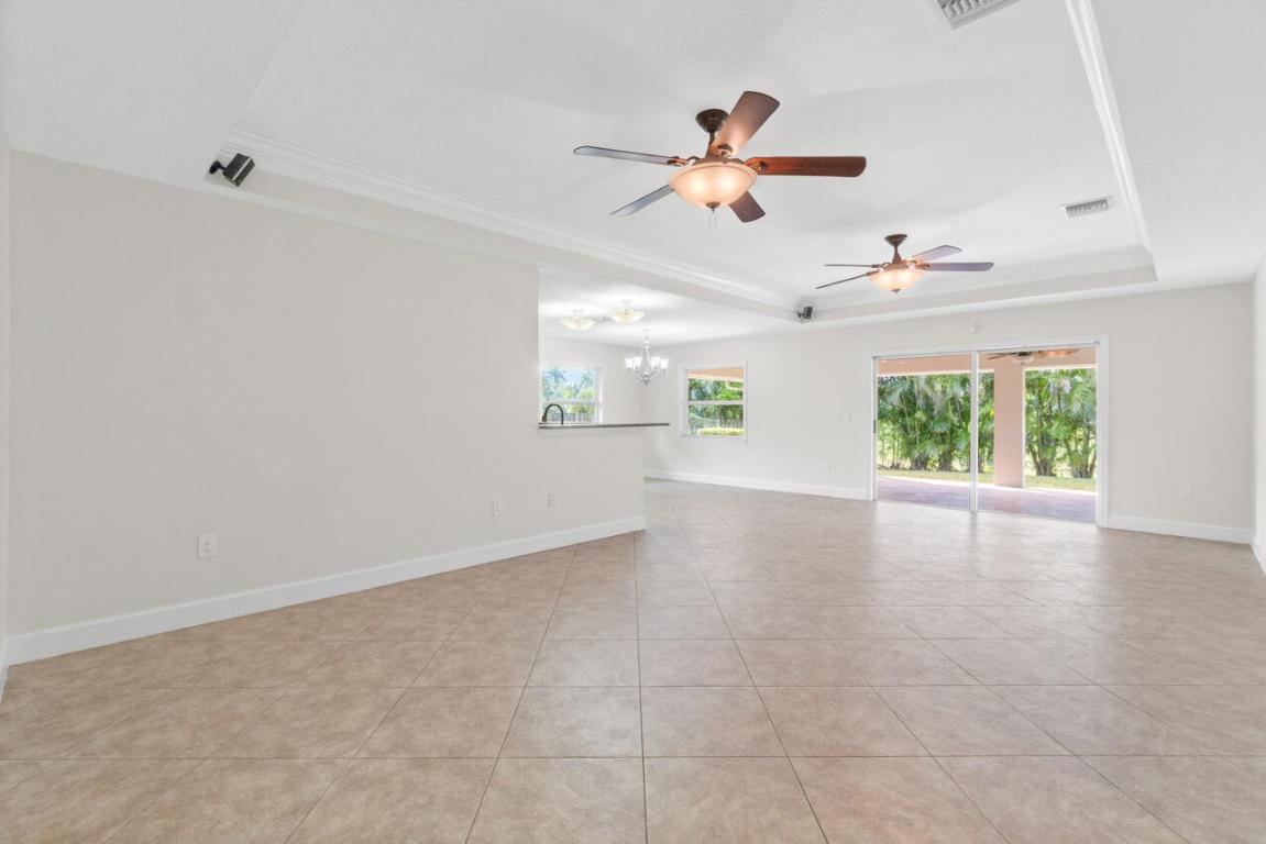 LOXAHATCHEE GROVES - Residential