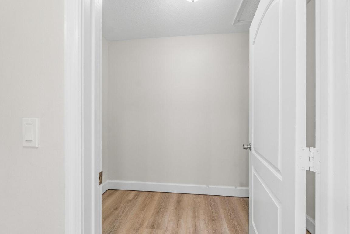 LOXAHATCHEE GROVES - Residential