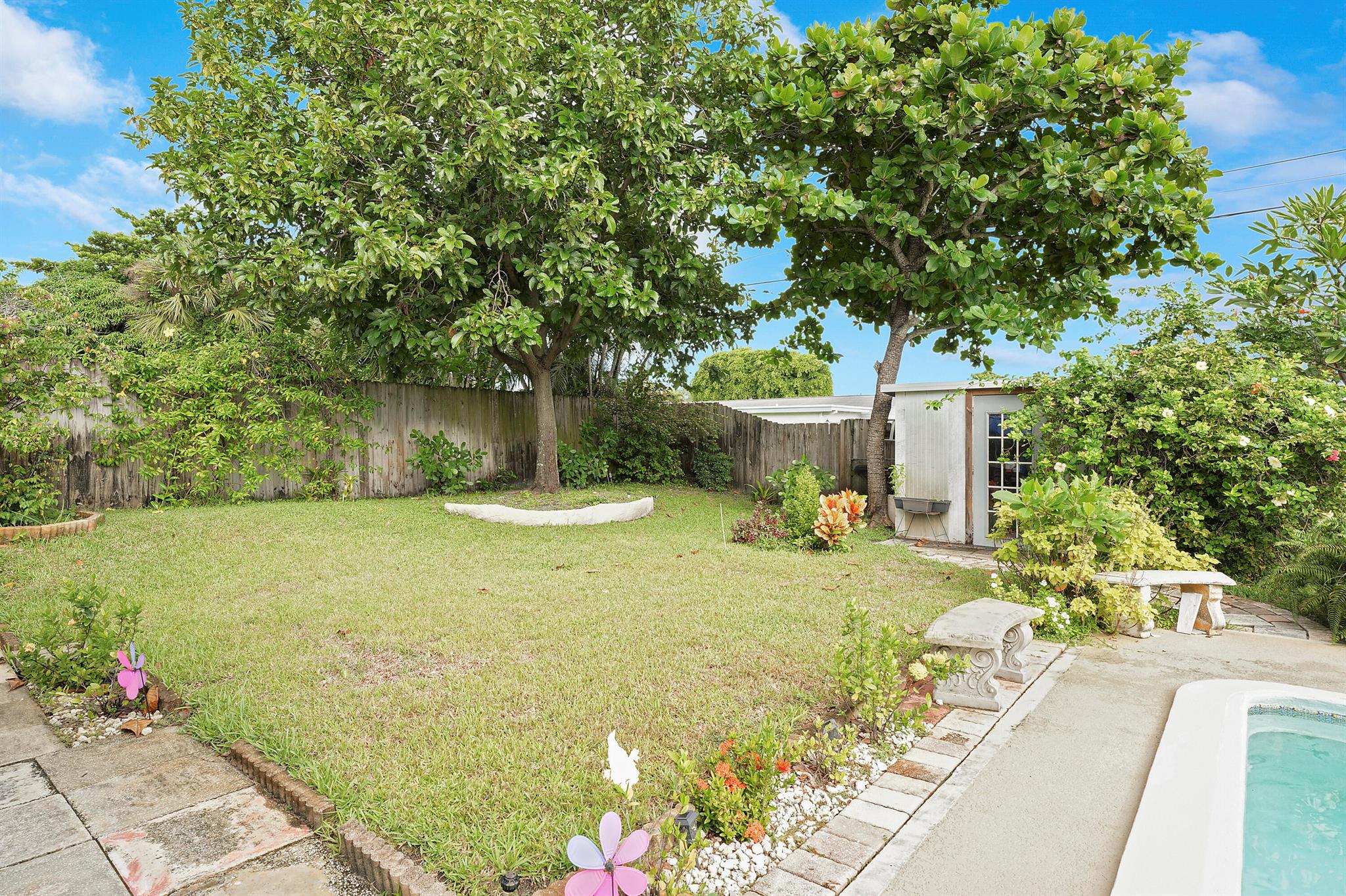 BAHAMA HEIGHTS 3 - Residential