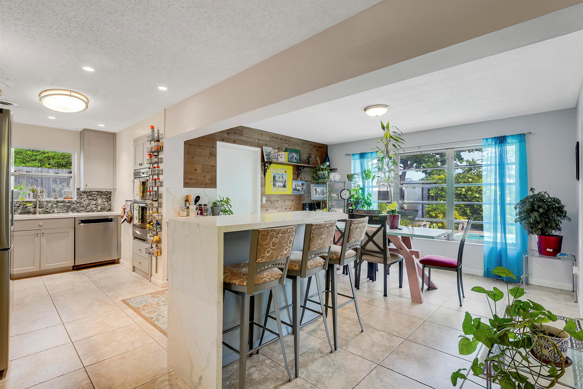 BAHAMA HEIGHTS 3 - Residential