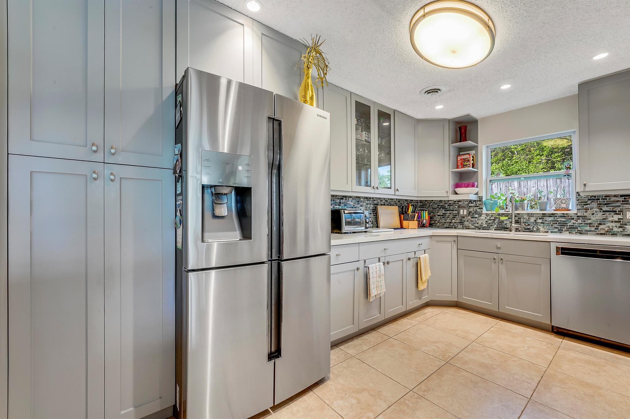 BAHAMA HEIGHTS 3 - Residential