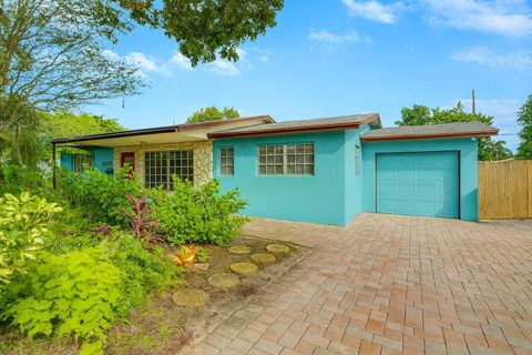 2709 Mores Road West Palm Beach FL 33406