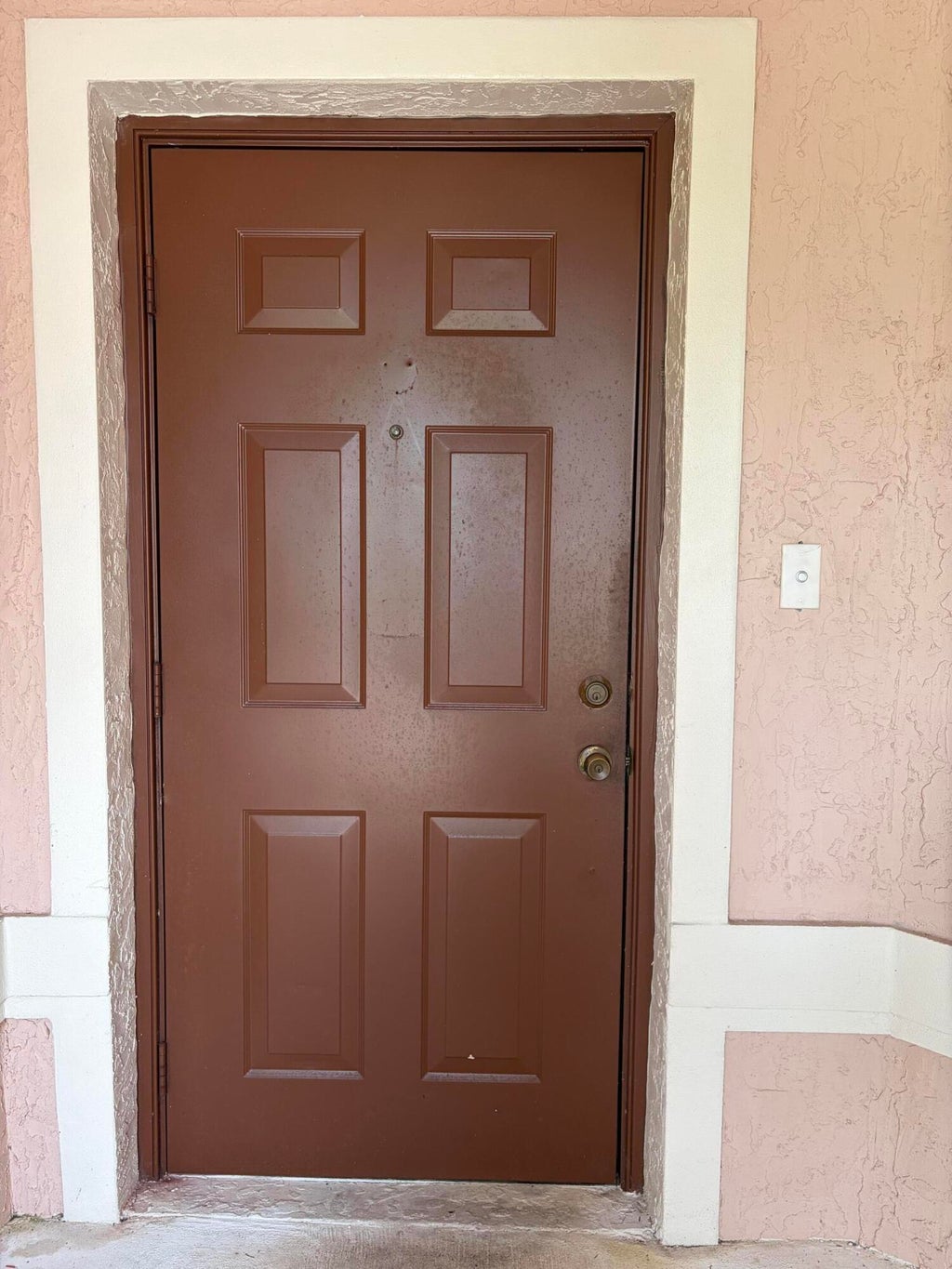 Photo of 10632 Lake Shore Drive, Wellington, FL 33414 (MLS # B26061943)