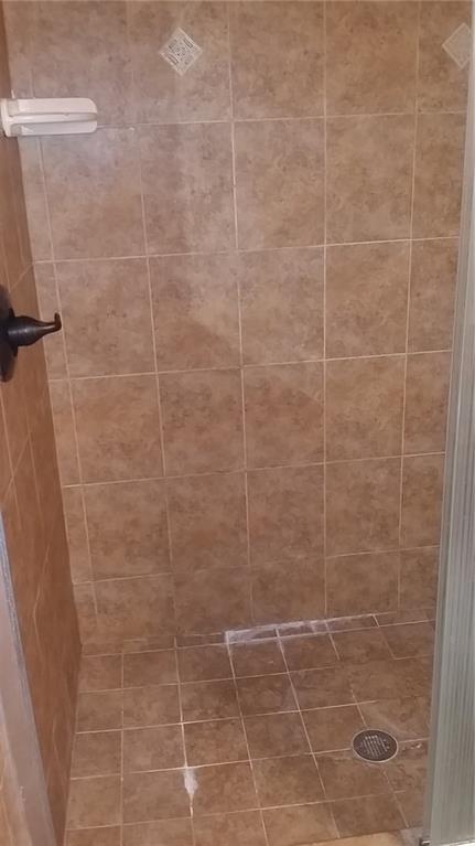 C & P Properties 160-34 B - Residential Lease