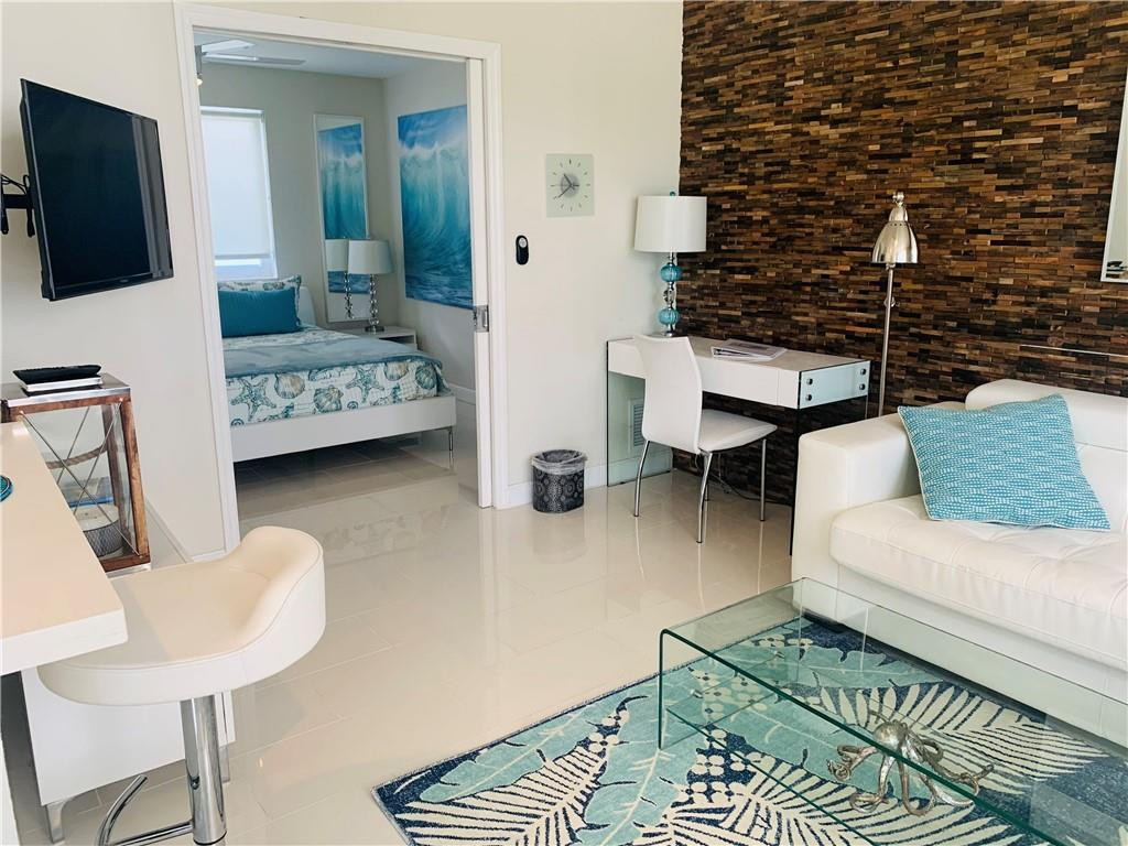 ACQUA CAMINO - Residential Lease