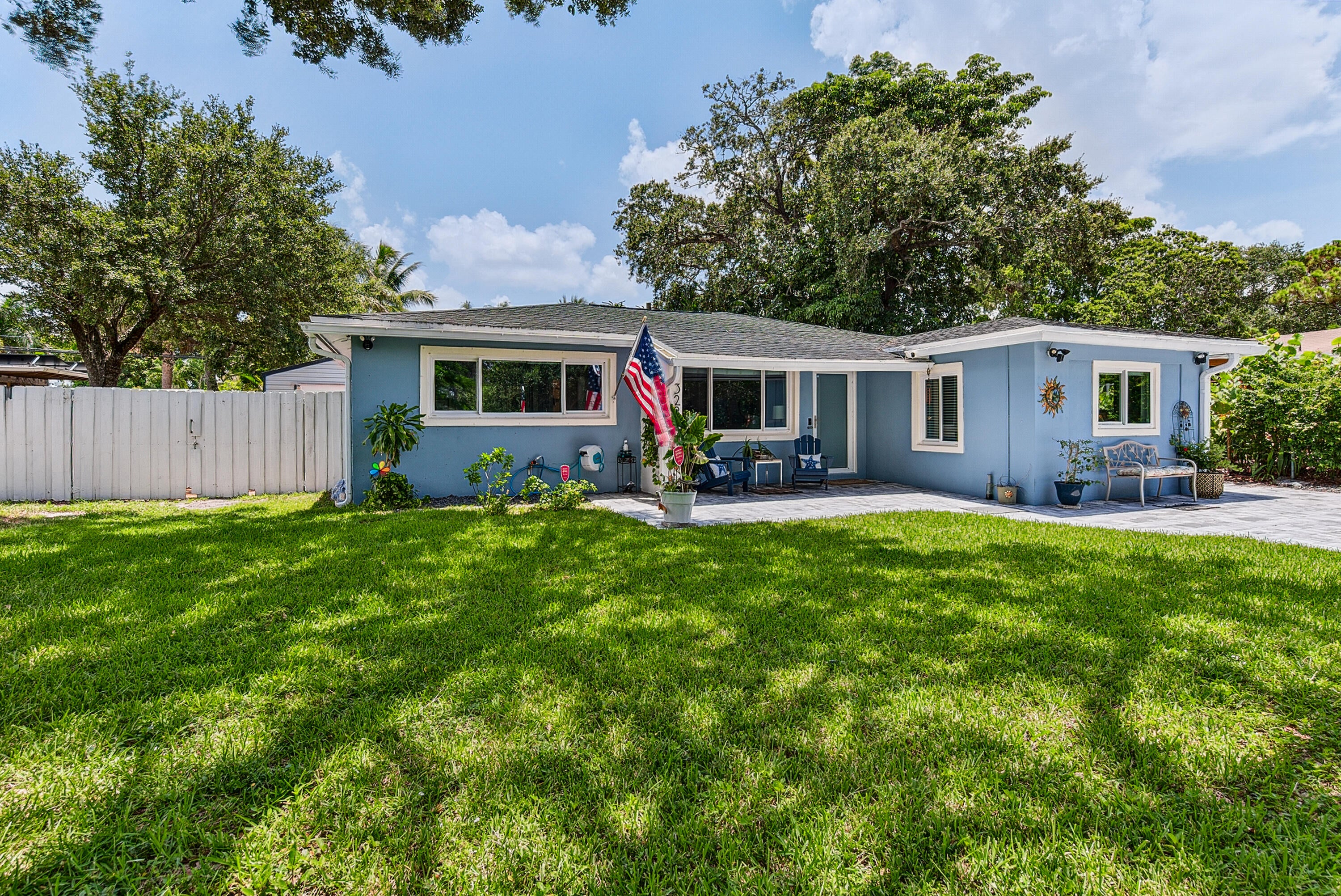 3220 SW 16TH Court