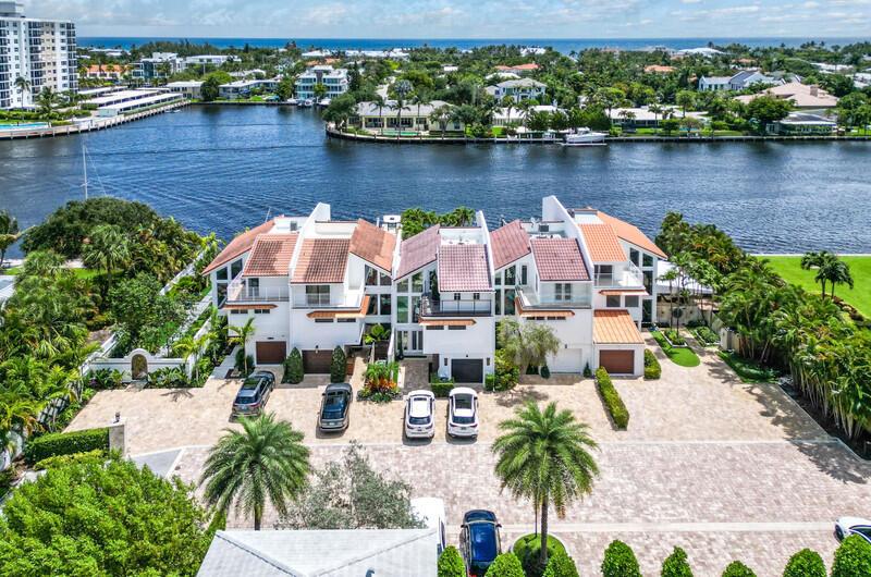 VILLAS SOBRE DEL MAR - Residential