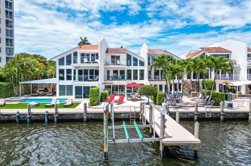 VILLAS SOBRE DEL MAR - Residential