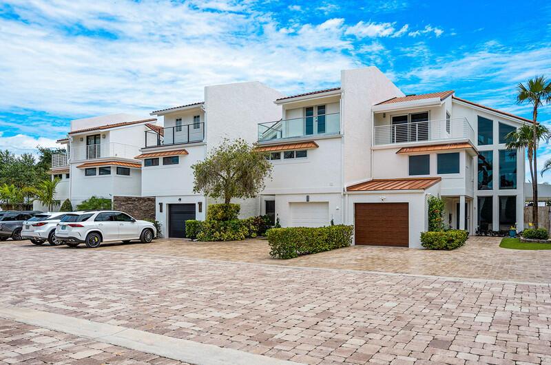 VILLAS SOBRE DEL MAR - Residential