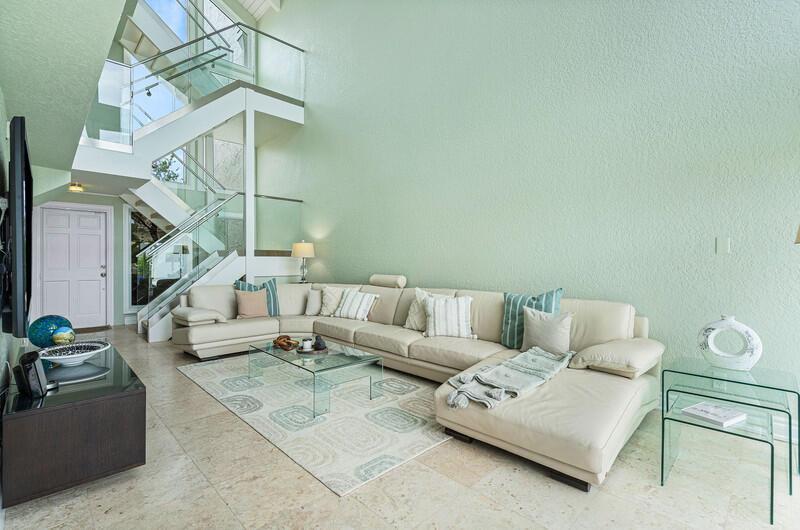 VILLAS SOBRE DEL MAR - Residential