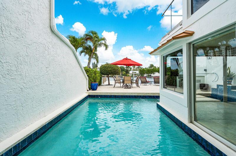 VILLAS SOBRE DEL MAR - Residential