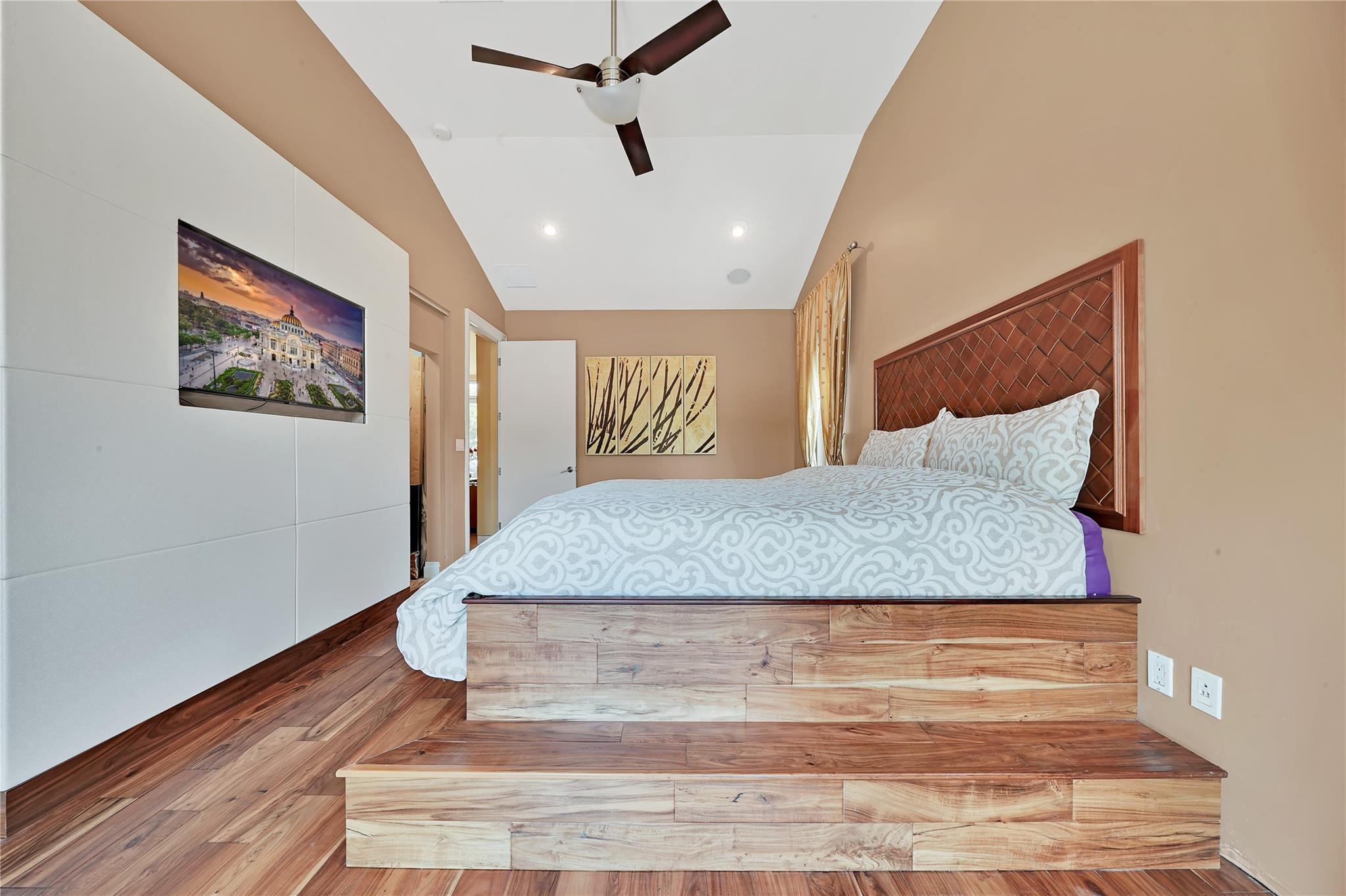 Lauderdale Isles - Residential