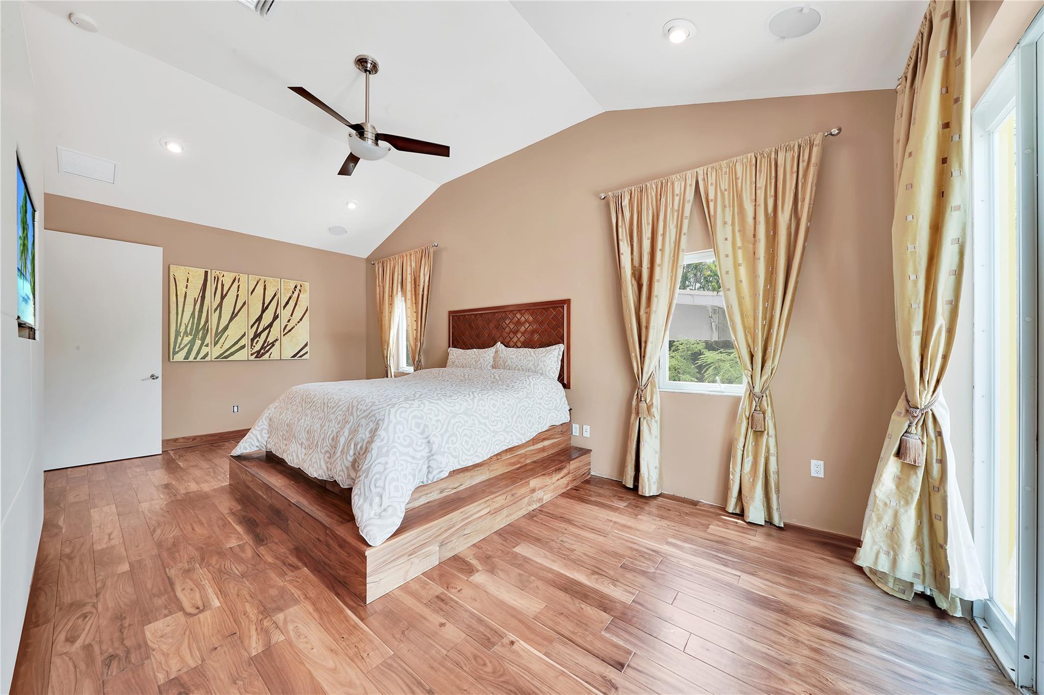 Lauderdale Isles - Residential