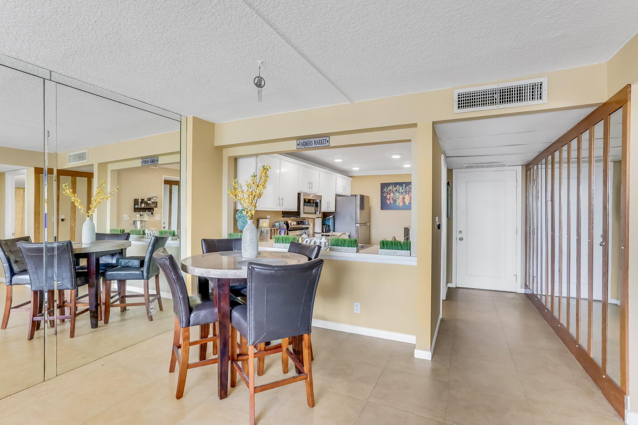 9 Royal Palm Way #404