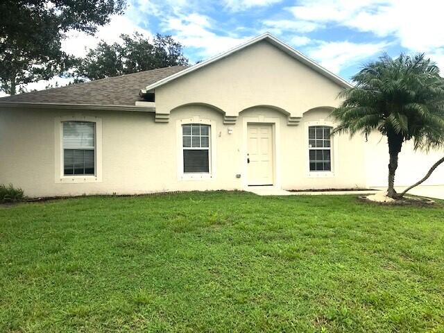 2005 Maronda built home. 4/2 split plan recently updated kitchen with newer appliances. Close to schools, shopping and highways. 1st, Last, Security. Background and Credit Check. NO SMOKING.