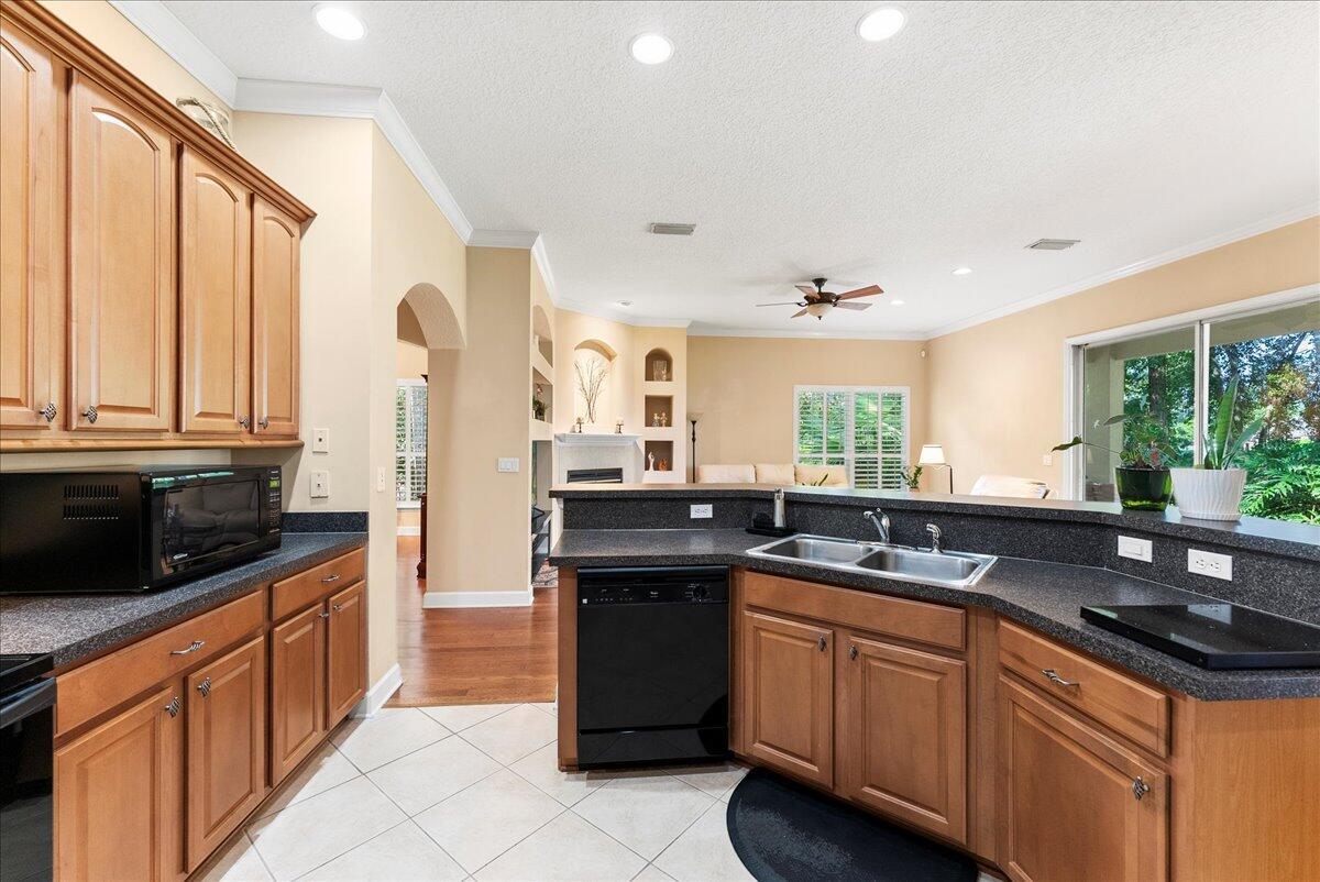 NORTH HAMPTON - Residential