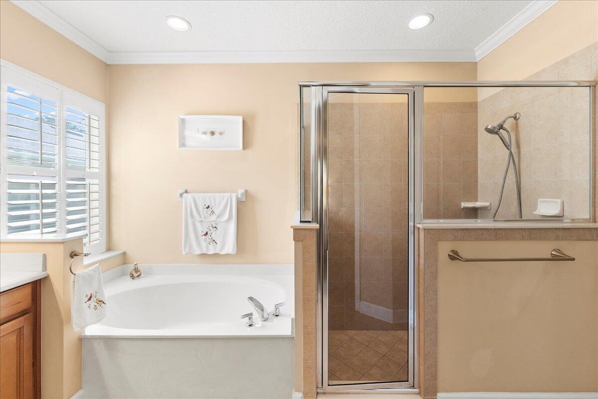 NORTH HAMPTON - Residential