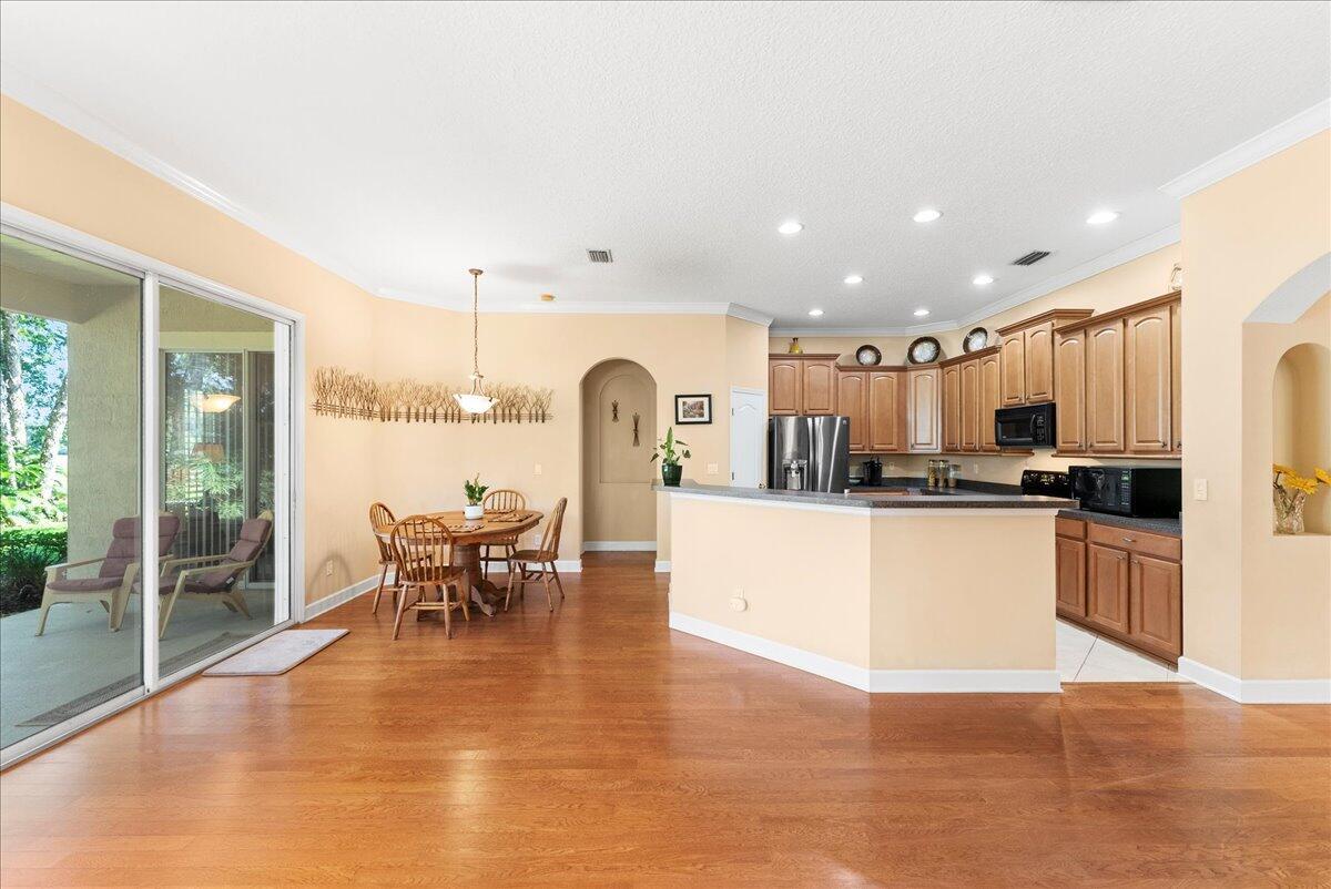 NORTH HAMPTON - Residential