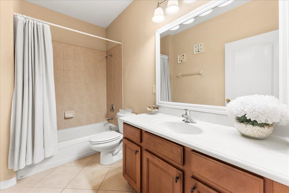 NORTH HAMPTON - Residential